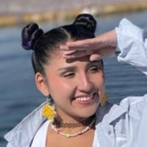 Milena Warthon - Age, Height, Birthdate, Family, Wiki & More