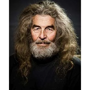 Warwick Comber - Age, Bio, Birthdate, Family, Networth & More