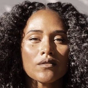 Maya Washington Biography