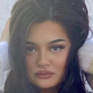 Gabrielle Waters - Networth, Biography, Birthdate, Family & More