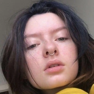 Lachlan Watson - Wiki, Bio, Birthdate, Networth, Family & More