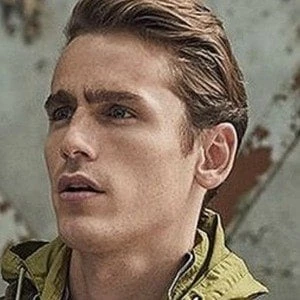 Tom Webb - Age, Bio, Birthdate, Family, Networth & More