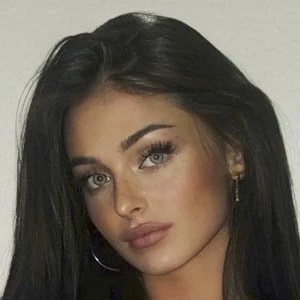 Minna Rosa Weber - Networth, Bio,Birthdate, Family, Wiki & More