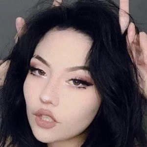 Emerie Weiss - Birthplace, Bio, Wiki, Birthday, Family, Networth & More