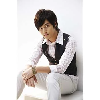 Wen-Sing Huang - Birthdate, Age, Family, Bio, Networth & More