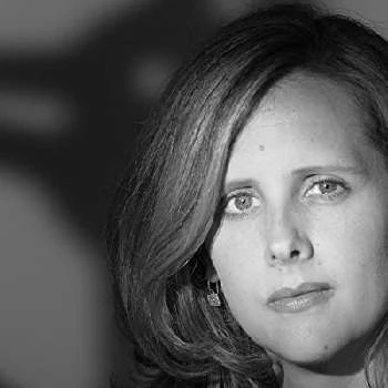 Wendy Hallam Martin - Age, Bio, Birthdate, Family, Networth & More