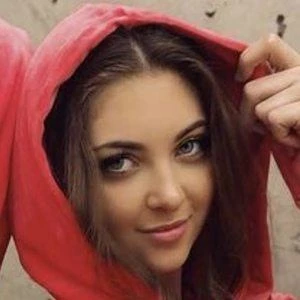 Tia Wenkman - Birthday, Bio, Wiki, Family, Networth & More