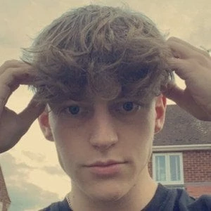 Benn White Biography