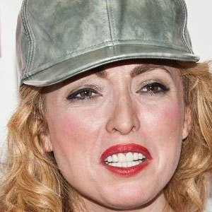 Katie White - Age, Wiki, Birthdate, Bio, Networth, Family & More