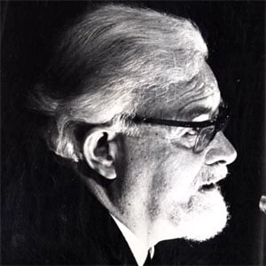 Th White - Height, Bio, Wiki, Family, Birthplace, Networth & More