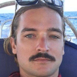 Riley Whitelum Biography