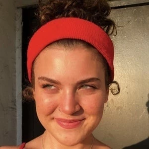 Madelynne Whitt - Adderess, Bio, Birthdate, Family, Wiki & More