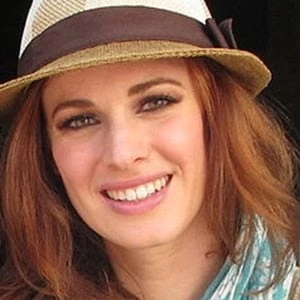 Teal Wicks Biography