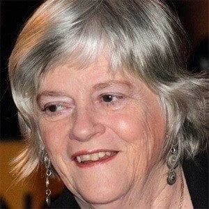 Ann Widdecombe Biography