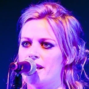 Gin Wigmore Biography