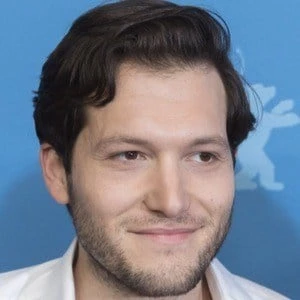 Jeff Wilbusch - Parents, Networth, Bio, Birthdate, Family Wiki & More