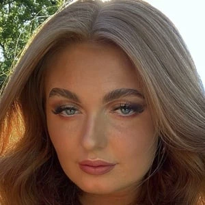 Alexa Louise Williams Biography