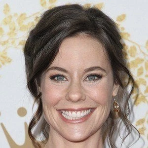 Ashley Williams - Wiki, Bio, Birthdate, Networth, Family & More