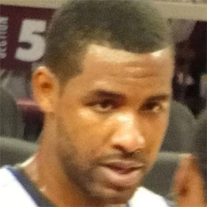Shawne Williams Biography