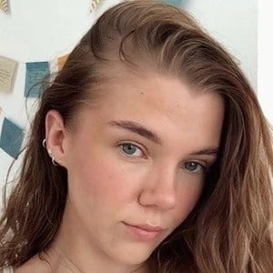 Zoe Wilson - Birthday, Bio, Wiki, Family, Networth & More