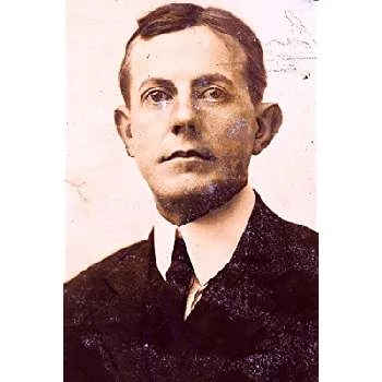 Winchell Smith - Age, Height, Birthdate, Bio, Family, Networth & More