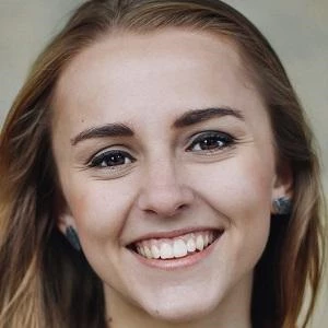 Hannah Witton Biography