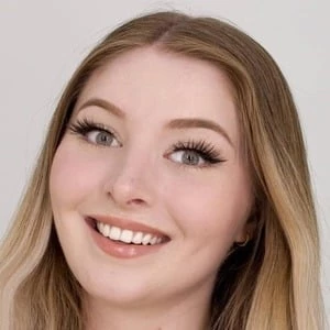 Paula Wolf - Wiki, Family, Bio, Birthdate, Networth & More