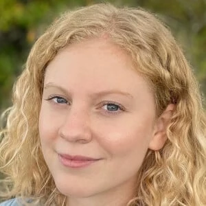 Alaina Wood Biography