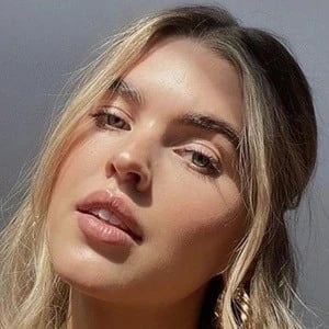 Carla Woodcock Biography