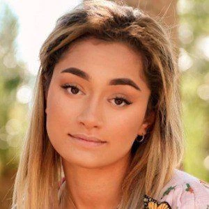 Tina Woods Biography