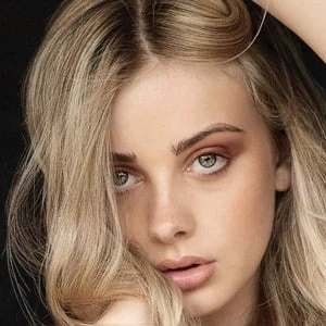 India Woollard - Age, Wiki, Birthdate, Bio, Networth, Family & More