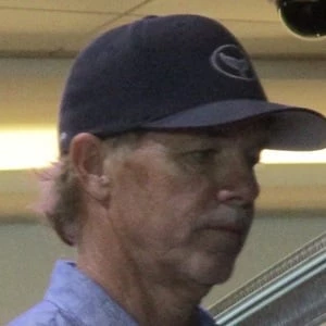 Robert Wyland Biography