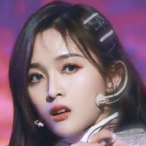 Wu Xuanyi - Age, Bio, Birthdate, Family, Networth & More