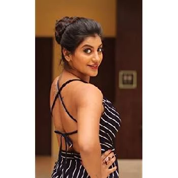 Yaashika Aanand - Family, Bio, Birthday, Family, Income & More