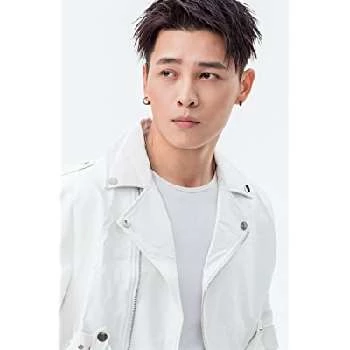 Yao Hong - Age, Bio, Birthdate, Family, Networth & More