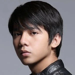 Arbani Yasiz - Family, Bio, Birthdate,Age, Networth , Wiki& More