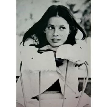 Yasmine Dahm - Age, Bio, Birthdate, Family, Networth & More