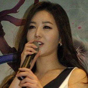 Kang Yebin - Biography, Birthday, Family, Wki, Networth & More