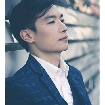 Yi Cheng Biography