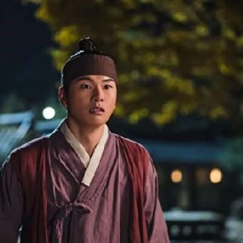 Yi-Kyeong Lee - Age, Bio, Birthdate, Family, Networth & More