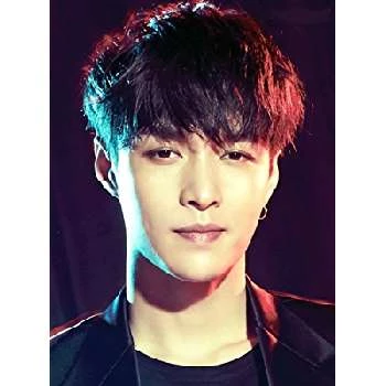 Yixing Zhang Biography