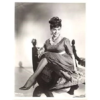 Yolande Donlan Biography