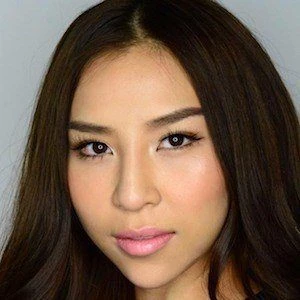 Tina Yong Biography