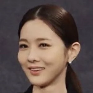 Kim Yoo-ri - Height, Bio, Wiki, Family, Birthplace, Networth & More