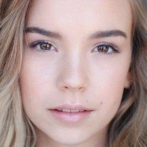 Emma York - Biography, Birthday, Wiki, Family, Networth & More