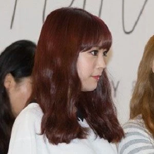 Heo Young-ji Biography