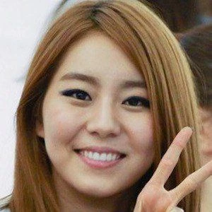 Kim Yu-Jin Biography