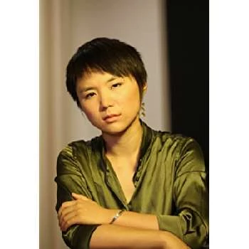 Yun Huang - Age, Bio, Birthdate, Family, Networth & More