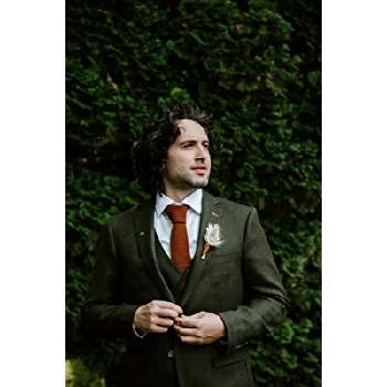 Zachary Bromberg - Age, Bio, Birthdate, Family, Networth & More