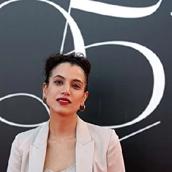 Zahraa Ghandour - Age, Bio, Birthdate, Family, Networth & More